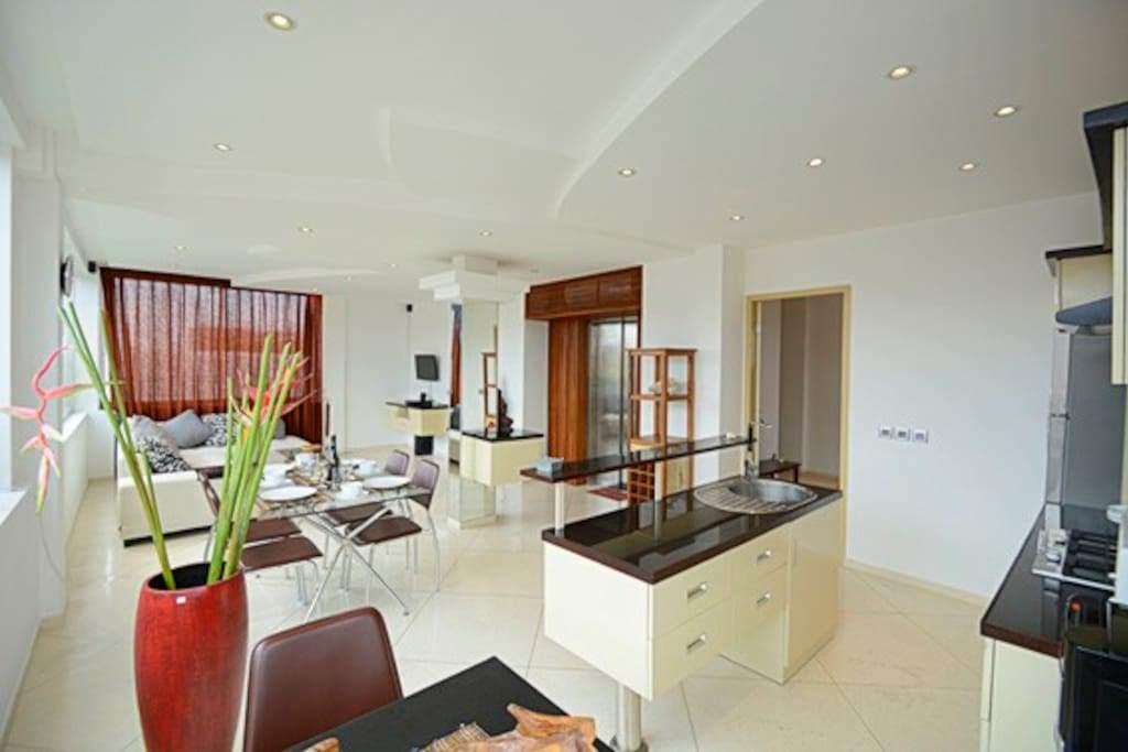 Flora Apartment Bali Seminyak  Exterior photo